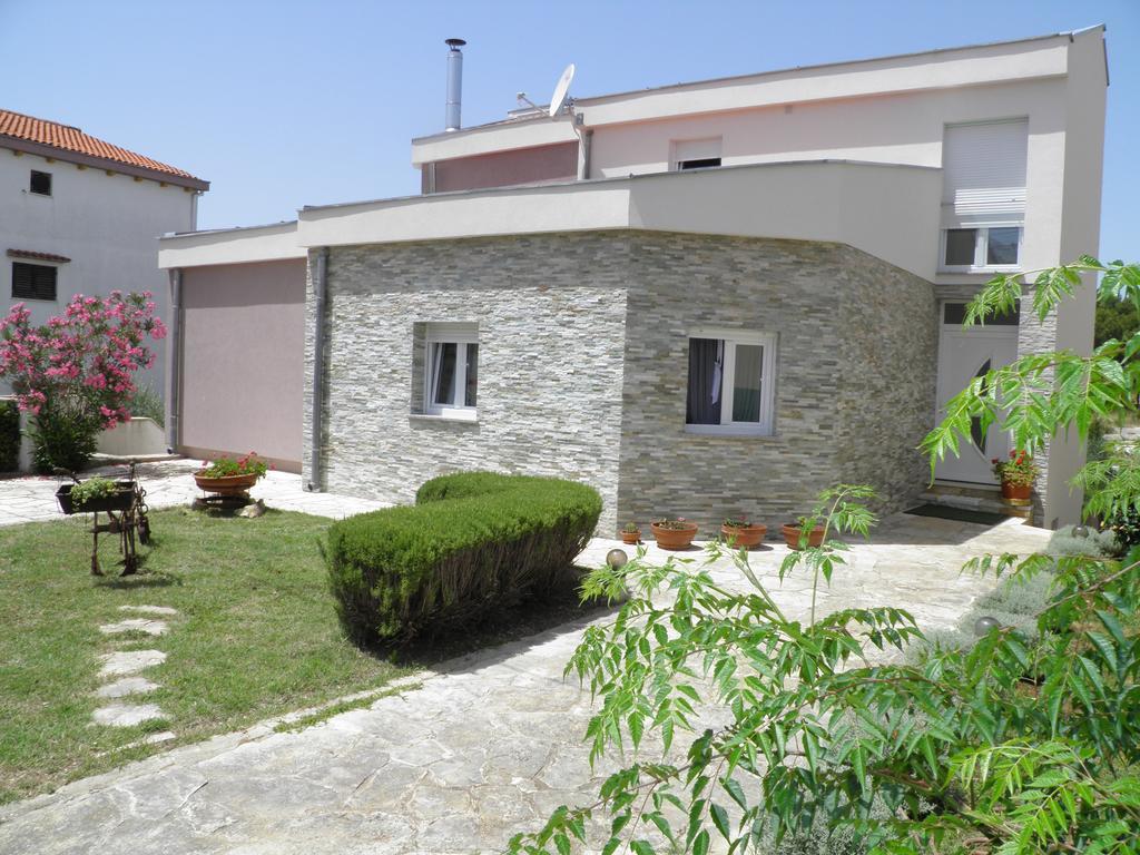 Apartments Mirakul Zadar Bagian luar foto