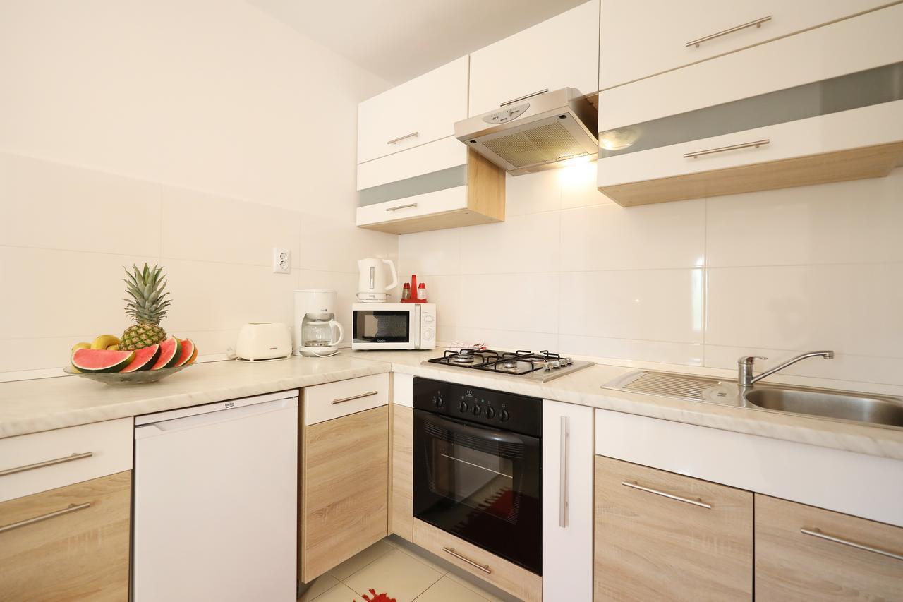 Apartments Mirakul Zadar Bagian luar foto