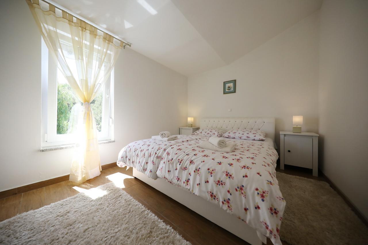 Apartments Mirakul Zadar Bagian luar foto
