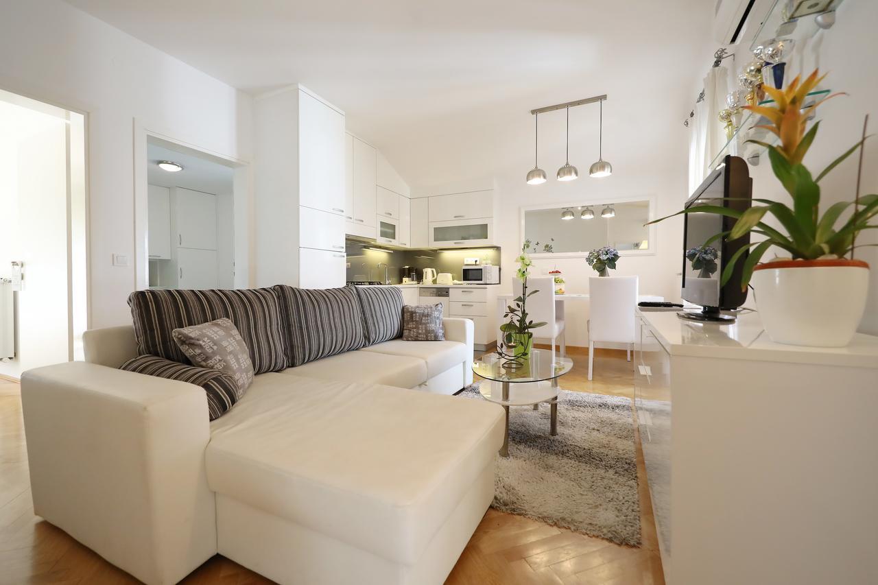 Apartments Mirakul Zadar Bagian luar foto