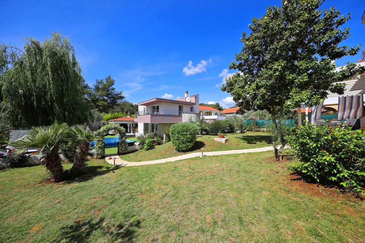Apartments Mirakul Zadar Bagian luar foto