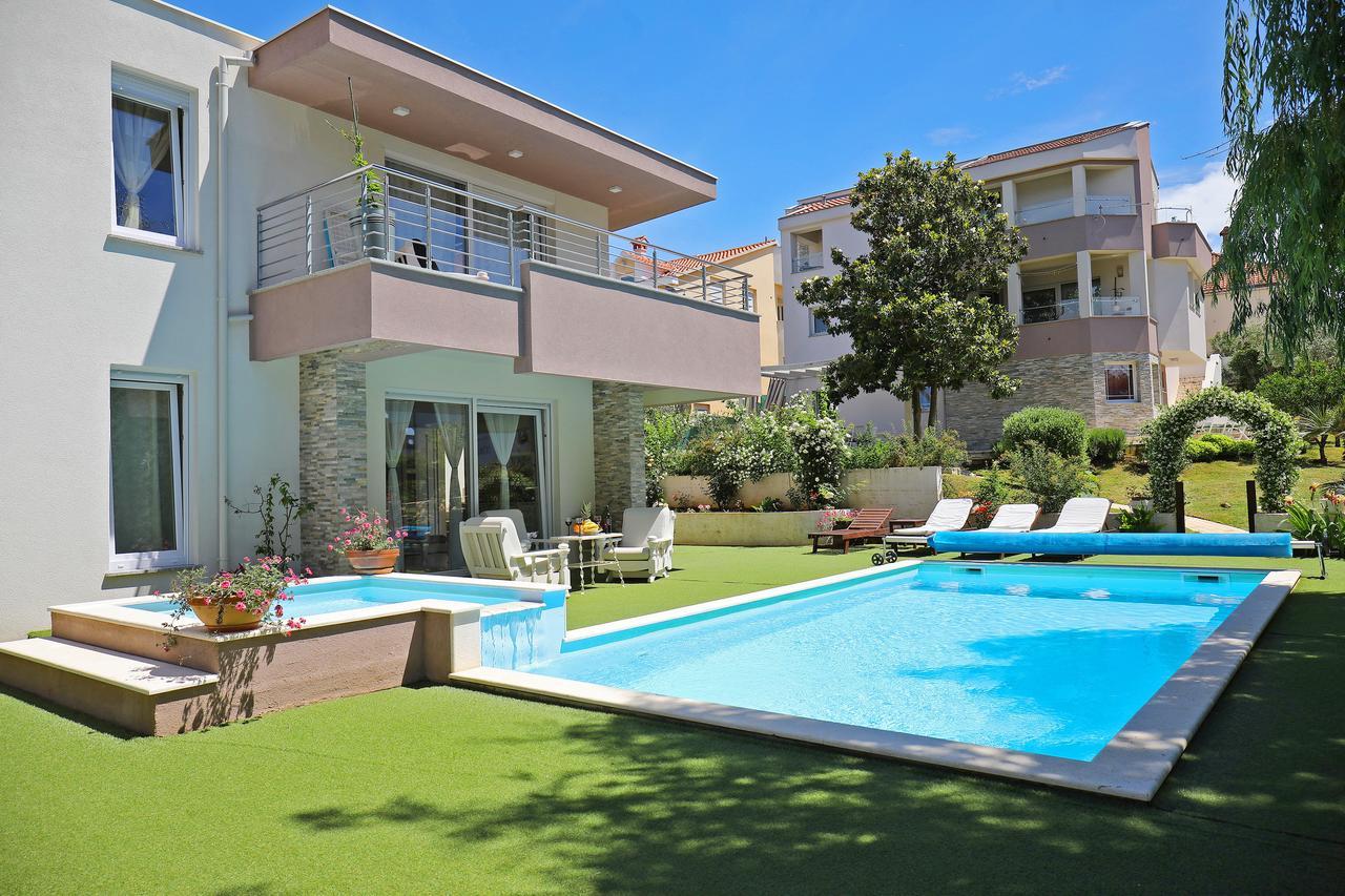 Apartments Mirakul Zadar Bagian luar foto